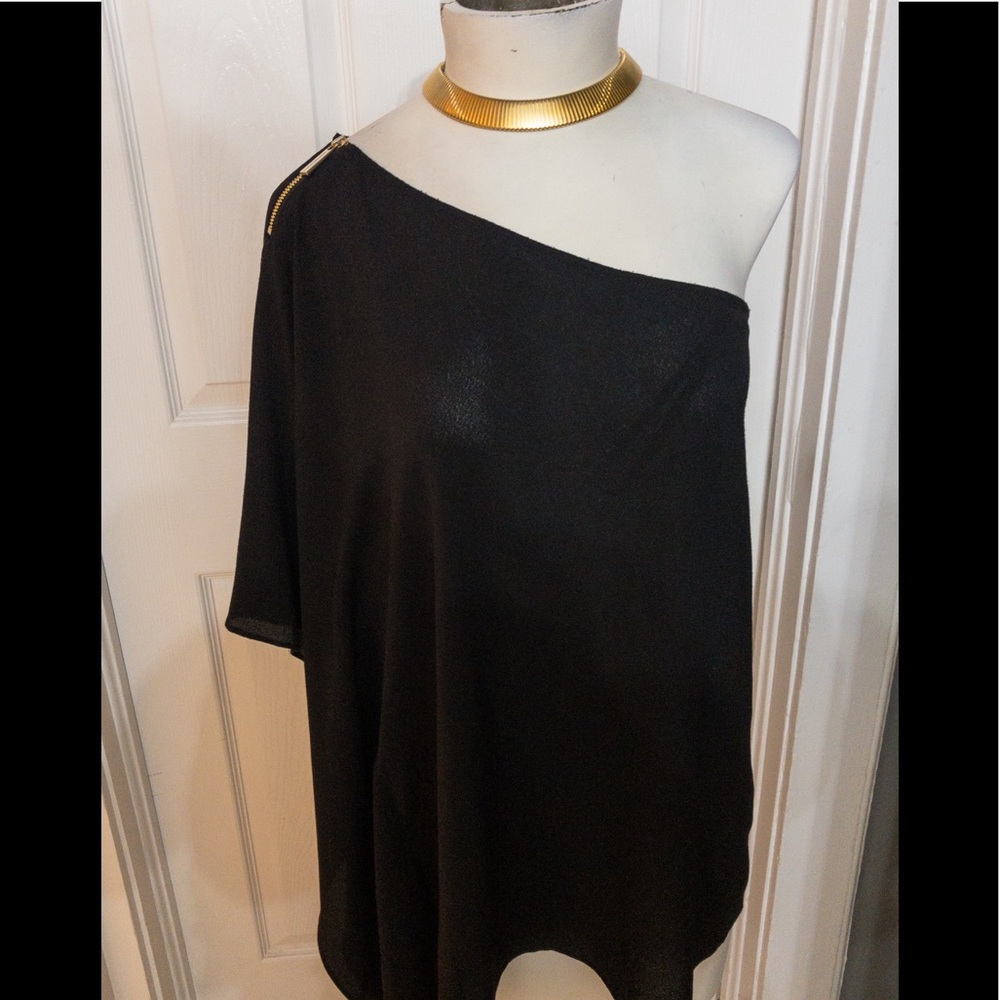 Previously loved Michael Kors blouse